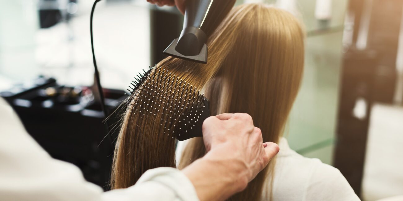 علت وز شدن مو